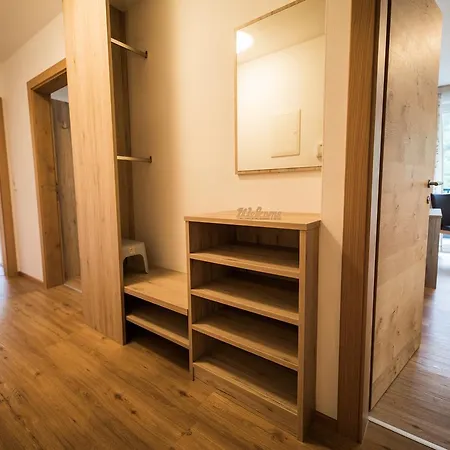 Apartman Aurora *